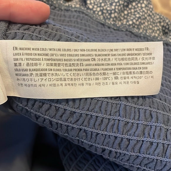 Abercrombie & Fitch Blue Floral Puff Sleeve Top Large - Picture 7 of 7